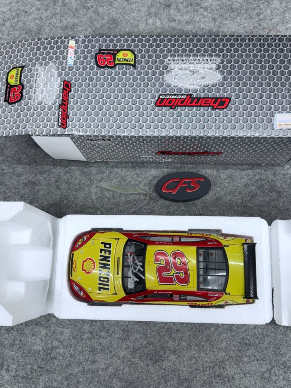 2010 CFS Champion Kevin Harvick #29 Shell Pennzoil 1/24 NASCAR Diecast Chevrolet - Picture 15 of 16